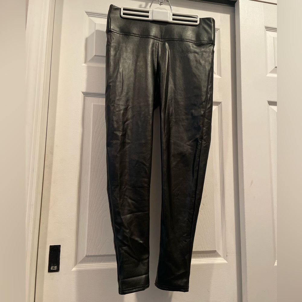 Vince Camuto Faux leather legging’s